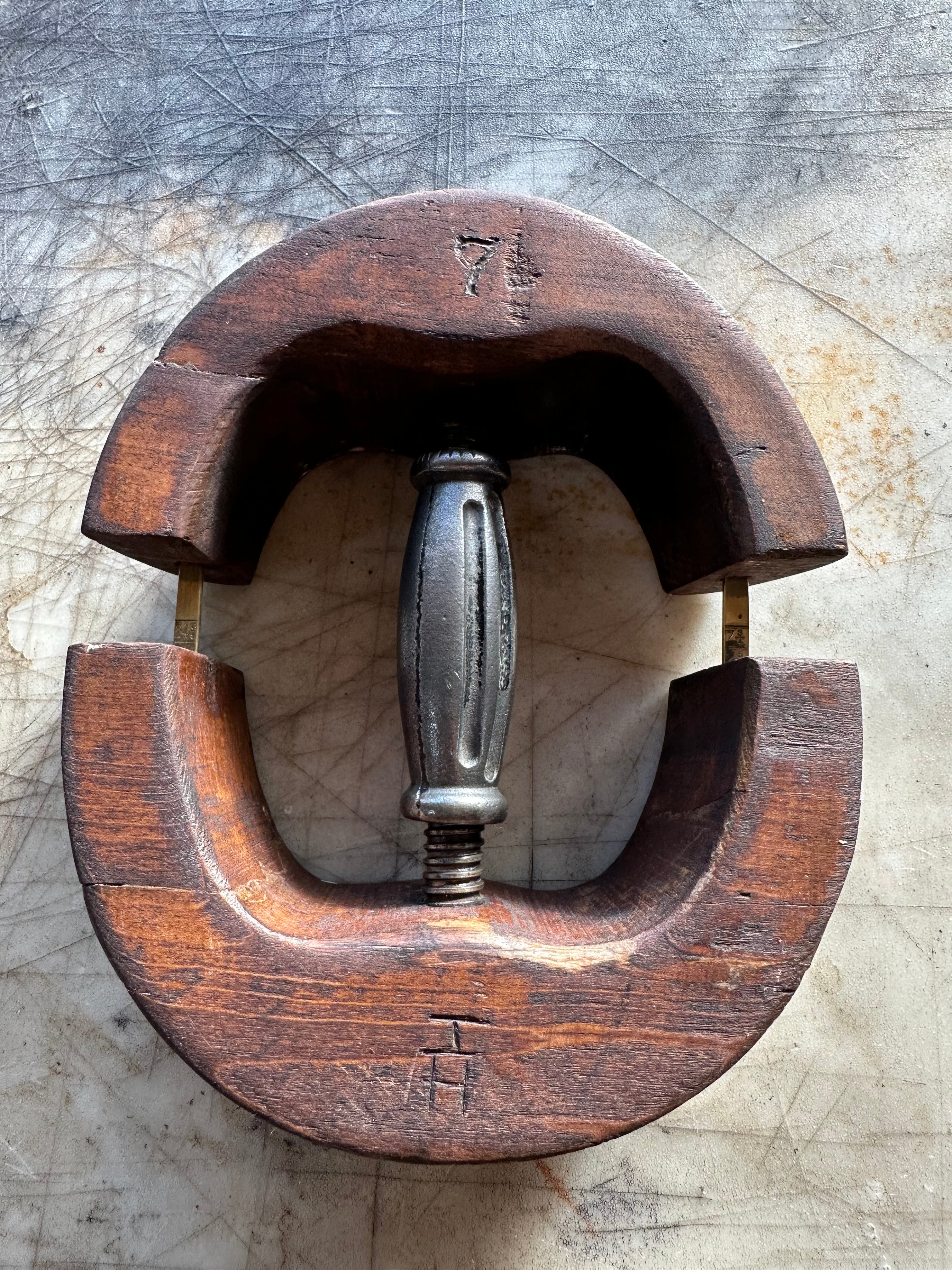 Antique hat stretcher