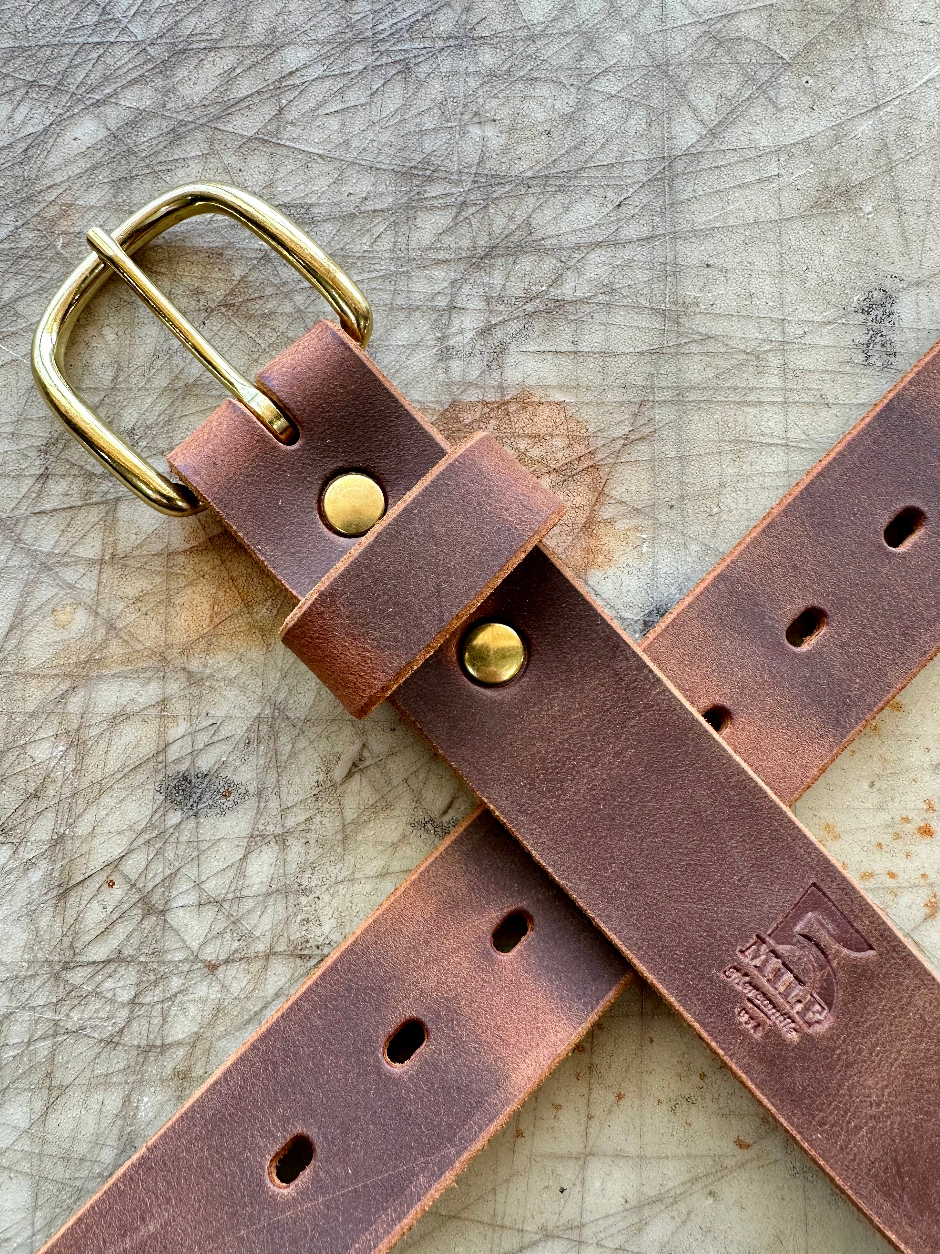 5 Miler Belt  / Distressed Buffed Brown / Stiffness: Medium Soft / Width: 1.5''